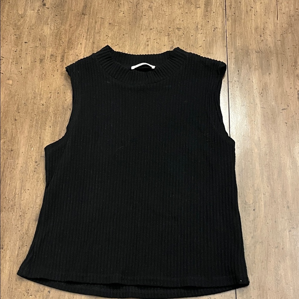 Francesca's Collections Black Ribbed Muscle Tee